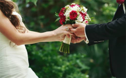 2027年农历正月初二结婚好吗 宜办婚礼吉日查询 2027年农历正月初二结婚好吗 宜办婚礼吉日查询